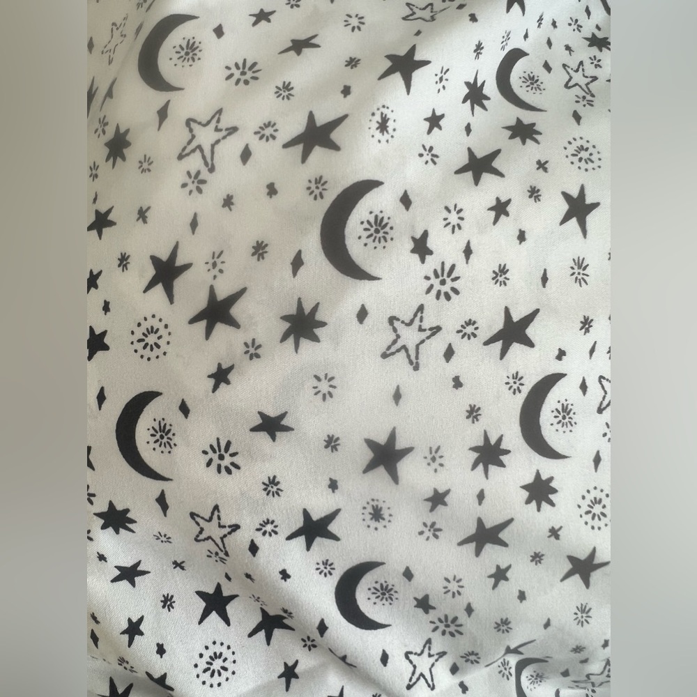 Brand new only washed XL Twin sheet set flat and fitted London kaye